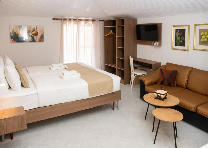 Akti Luxury & 4*